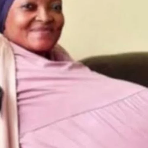 Υποψήφια για Ρεκόρ Γκίνες | Γυναίκα από τη Νότιο Αφρική γέννησε δεκάδυμα