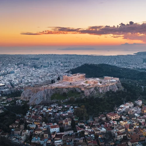 Η Αττική ξανά στην κορυφή των World Travel Awards