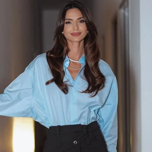 Η Ηλιάνα Παπαγεωργίου φόρεσε το διαχρονικό και must σακάκι της γαλλικής γκαρνταρόμπας