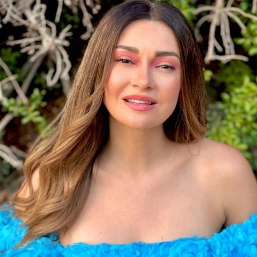 Αποστολία Ζώη  | Η διαδρομή από το σκοτάδι στο φως και το δυναμικό restart της