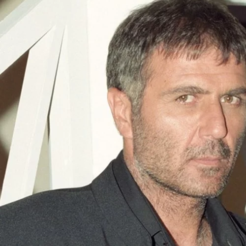 21 θανάσιμες μαχαιριές | Το χρονικό της συγκλονιστικής δολοφονίας του Νίκου Σεργιανόπουλου