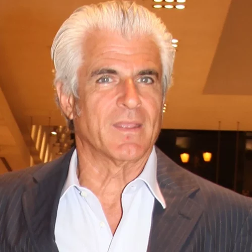 "Έφυγε" από τη ζωή ο εκδότης Αντώνης Λυμπέρης