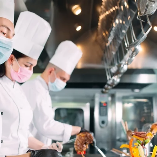 "Βραβεία Ελληνικής Κουζίνας 2021": Αυτά είναι τα εστιατόρια που ξεχώρισαν - Μεγάλος νικητής ο Λευτέρης Λαζάρου