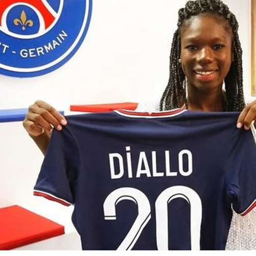 Απίστευτο σκάνδαλο | Διάσημη αθλήτρια έβαλε να επιτεθούν σε συμπαίκτριά της για μία θέση στην 11άδα