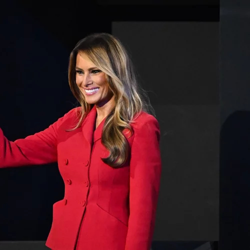 Μelania Trump | Ένα κορίτσι με μεγάλα όνειρα, φτάνει από τη Σλοβενία στη Νέα Υόρκη, για να γίνει μοντέλο. Αυτή είναι η ζωή της.