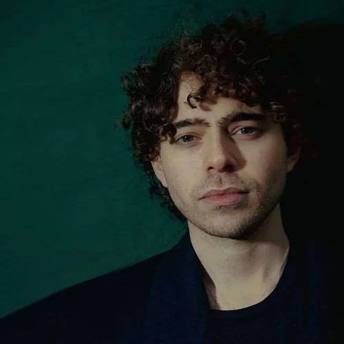 Αυτός είναι ο πρώτος δισεκατομμυριούχος της γενιάς Ζ