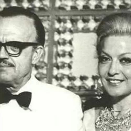 "Όταν βγήκα ραντεβού με τη μαθήτριά μου Βούλα Ζουμπουλάκη, την άλλη μέρα παραιτήθηκα από το Εθνικό"