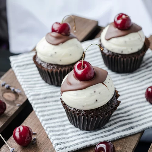 Ποιοι γιορτάζουν σήμερα, 16 Οκτωβρίου