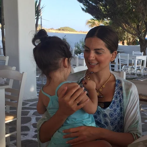 Γιορτή της Μητέρας | Οι διάσημες Ελληνίδες μαμάδες που γιορτάζουν κι "έριξαν" το Instagram με τις τρυφερές αναρτήσεις τους