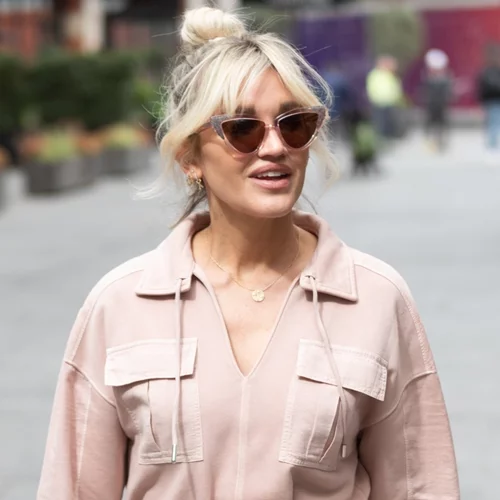 5 ανοιξιάτικα looks που θα φοράς ξανά και ξανά