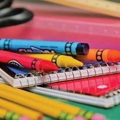 Συγκέντρωση σχολικών ειδών από τον Δήμο Αθηναίων για παιδιά ευάλωτων οικογενειών