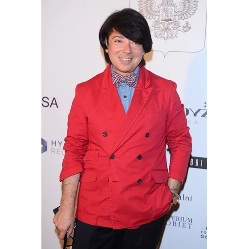 Valentin Yudashkin | Ο Ρώσος σχεδιαστής που έμεινε εκτός της Εβδομάδας Μόδας στο Παρίσι