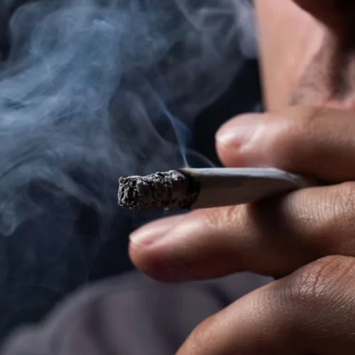 Διαπρέπουμε στο κάπνισμα | Η Ελλάδα στην 6η θέση των χωρών με τους περισσότερους καπνιστές