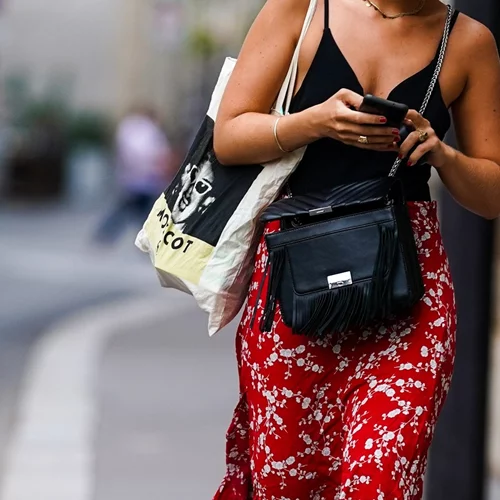 Βρήκαμε στην Oysho τη φούστα με την οποία θα ταξιδέψεις χωρίς φόβο