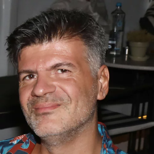 Φοίβος Δεληβοριάς | Σπάνια έξοδος με την ηθοποιό σύζυγό του