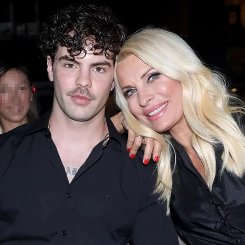 Ο Άγγελος Λάτσιος ευχήθηκε στην Ελένη Μενεγάκη: "Για μένα μαμά"