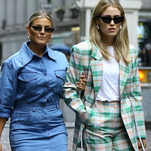 Από το γραφείο ως τη βόλτα | 10 denim φούστες για κάθε περίσταση