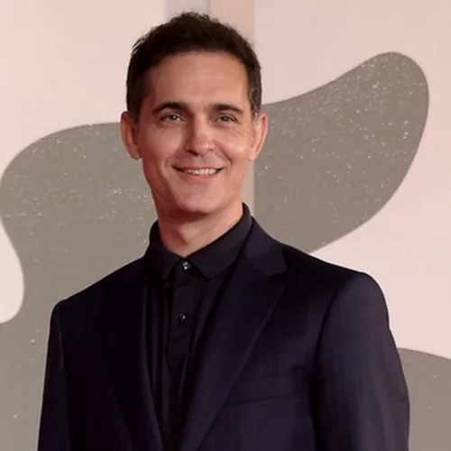 La casa de papel | Ο Berlin πιο όμορφος από ποτέ στα πρώτα χρόνια της καριέρας σε ηλικία 25 ετών