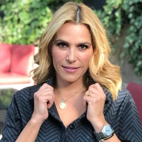 Τζένη Μπότση | Σπάνια εμφάνιση με τον σύζυγό της στο Πεδίον του Άρεως