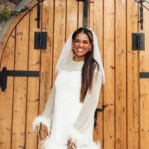 Η Mariah Riddlesprigger μοιράστηκε τις πρώτες επίσημες φωτογραφίες από το γάμο της με τον Γιάννη Αντετοκούνμπο