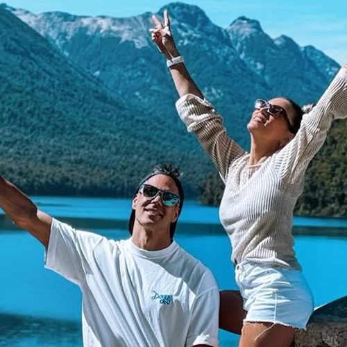 Αθηνά Οικονομάκου | Πάσχα στη γενέτειρά της με τον Μπρούνο Τσερέλα και τα παιδιά της