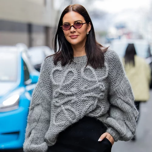 Style Guide | 5 looks με πρωταγωνιστή ένα ακριβό πουλόβερ