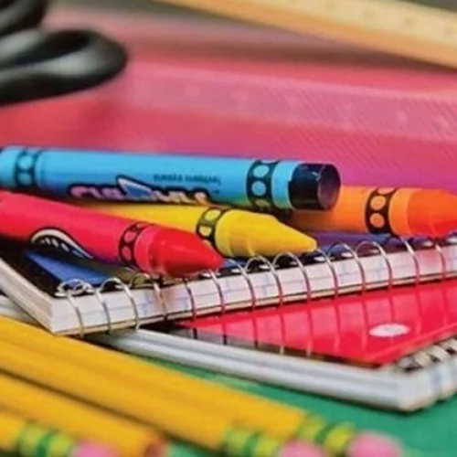 Σε ισχύ από σήμερα το καλάθι με τα σχολικά είδη