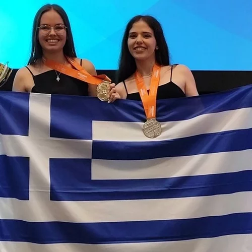 Δυο 17χρονες Ελληνίδες στην κορυφή του κόσμου στον παγκόσμιο διαγωνισμό πληροφορικής της Microsoft