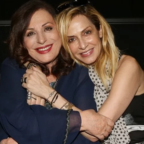 Flashback | H Xάρις Αλεξίου με την Άννα Βίσση πίσω στα ‘70s