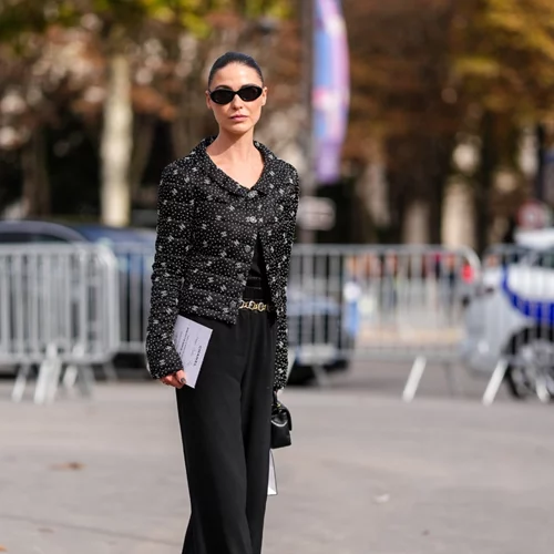 7 κλασικά παντελόνια που αξίζει να αγοράσεις στις πρώτες προσφορές της χρονιάς