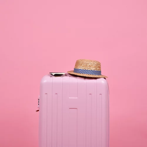 Τα μόνα beauty προϊόντα που θα χρειαστείς στη μίνι απόδραση του τριημέρου