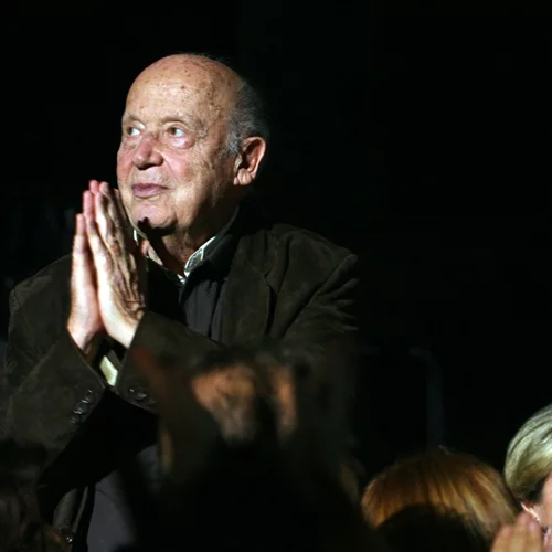 "Σταμάτησαν του ρολογιού οι δείκτες" | Καλλιτέχνες αποχαιρετούν τον Μίμη Πλέσσα μέσα από τα κοινωνικά δίκτυα