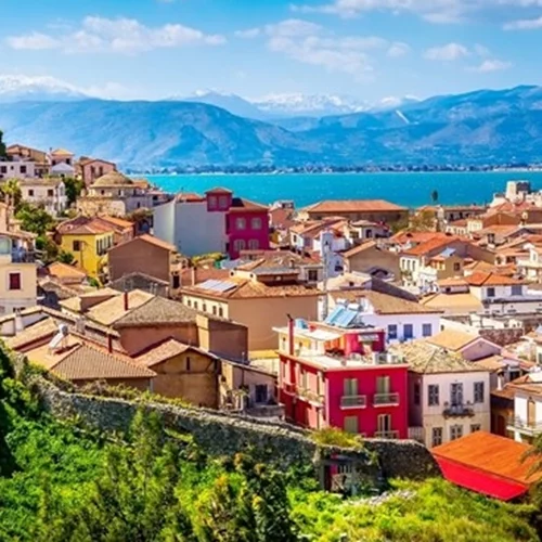 Ποιες ελληνικές πόλεις επιλέγουν ξένοι και Έλληνες για ένα "city break"