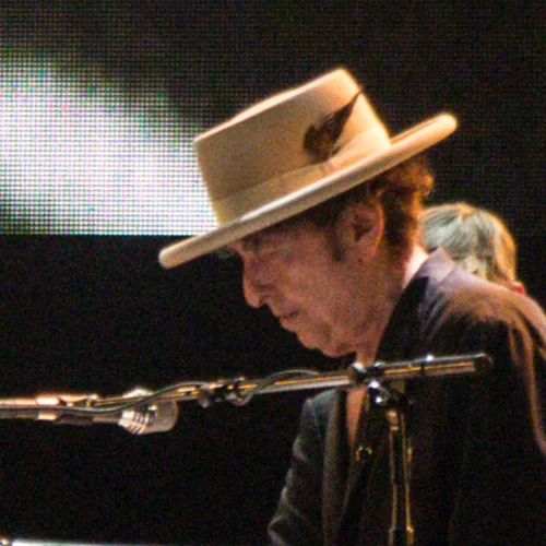 O Bob Dylan πούλησε στη Sony όλο τον κατάλογο της ηχογραφημένης μουσικής του