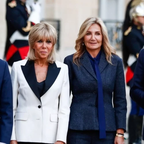 Brigitte Macron - Μαρέβα Μητσοτάκη | Η συνάντησή τους στο Μέγαρο των Ηλυσίων Πεδίων - Τι φόρεσαν οι δυο Πρώτες Κυρίες