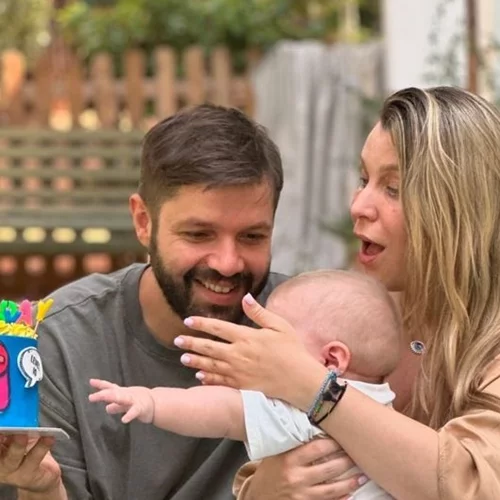 Η Κατρίνα Τσάνταλη φωτογραφίζει τον γιο της και είναι ό,τι πιο cute θα δεις σήμερα