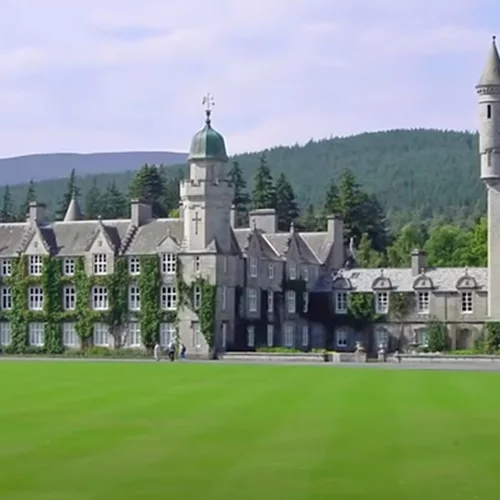 Κάστρο Balmoral | Εμβληματικά γεγονότα που εκτυλίχθηκαν μέσα σε αυτό πριν τον θάνατο της βασίλισσας Ελισάβετ