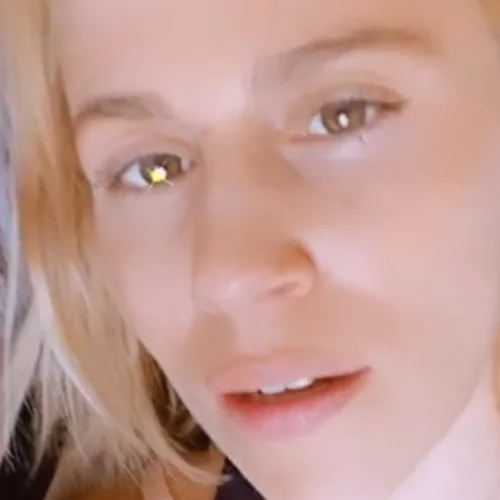 Νάντια Μπουλέ | Ο θηλασμός της νεογέννητης κόρης της και η επιστροφή στο σπίτι με το μωρό