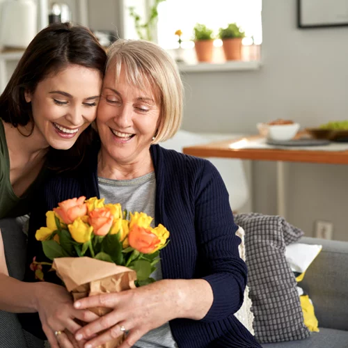 Mother's Day | 10+1 beauty δώρα για τη μαμά σου που αποκλείεται να την αφήσουν ασυγκίνητη