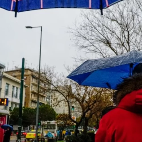 Αστατος και σήμερα ο καιρός με καταιγίδες και χαλαζοπτώσεις - Πότε θα αλλάξει το σκηνικό