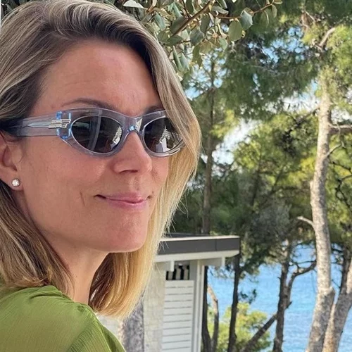 Τα πιο κομψά "αντιγηραντικά" κουρέματα σύμφωνα με τις Ελληνίδες celebrities