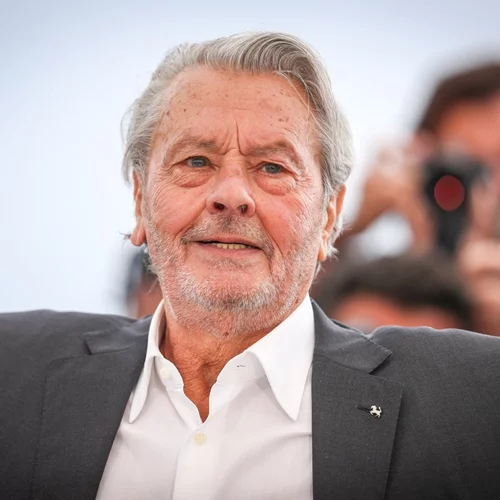 Έφυγε από τη ζωή ο θρύλος του σινεμά Alain Delon