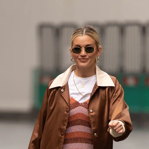 Πολύχρωμα πουλόβερ που θα φορέσεις όλη την άνοιξη