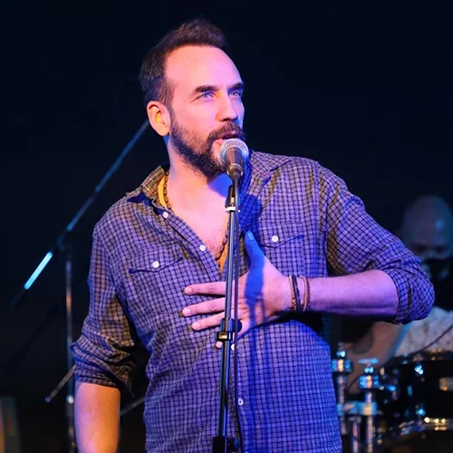 Πάνος Μουζουράκης | Έγκυος η σύντροφος του Μαριλού Κοζάρη