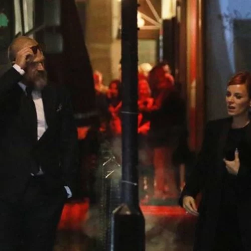 Tο διάσημο ζευγάρι μόλις χώρισε | Η τραγουδίστρια "επισκέφθηκε" ήδη εφαρμογή γνωριμιών