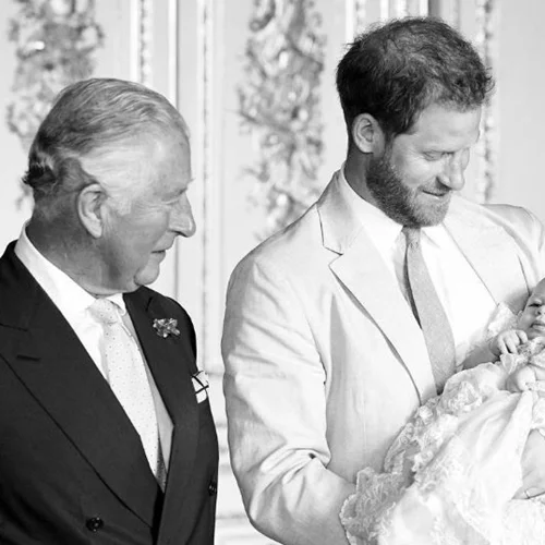 Ο πρίγκιπας Ηarry επιστρέφει στο Ηνωμένο Βασίλειο