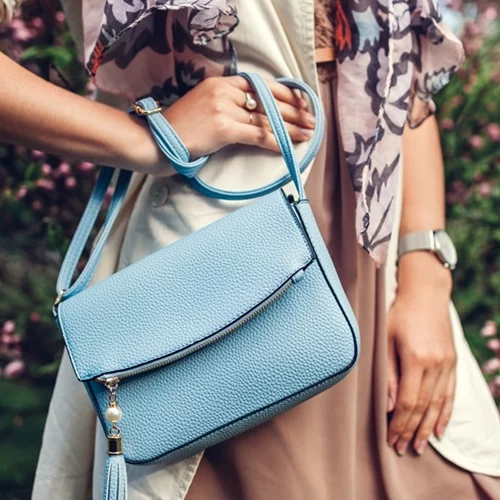 Μπήκε ο Μάιος | 10 ανοιξιάτικα μανικιούρ για να διαλέξεις τι θα κάνεις αυτόν το μήνα στα νύχια σου