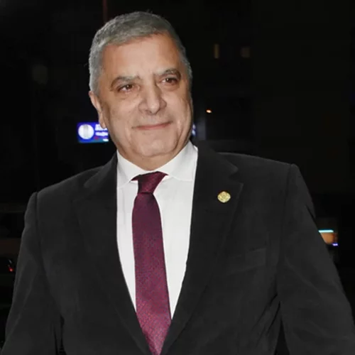 Ο κρυφός γάμος του Γιώργου Πατούλη | "Παντρευτήκαμε κρυφά 3 μήνες μετά τη γνωριμία μας"