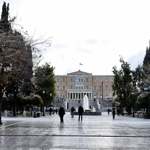 Τι είναι η πρόταση δυσπιστίας ή μομφής που κατατέθηκε στη Βουλή;