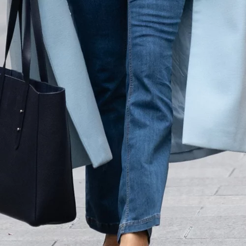 10 κομψές τσάντες που χωρούν και το laptop σου